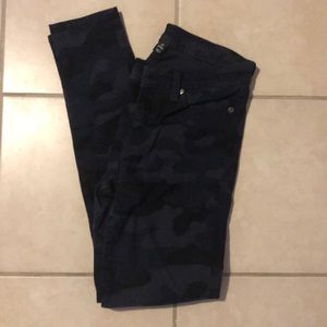 Skinny camo gap jean high rise